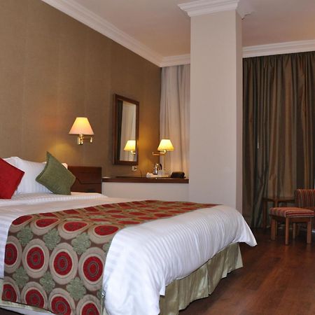 Orient Prince Hotel Beirut Exterior foto
