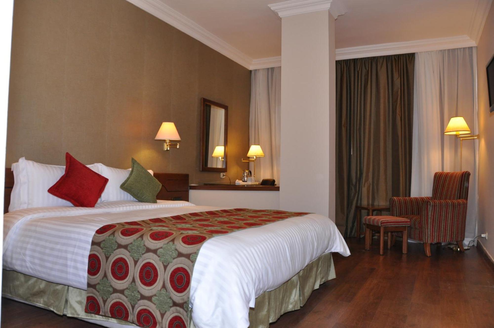 Orient Prince Hotel Beirut Exterior foto