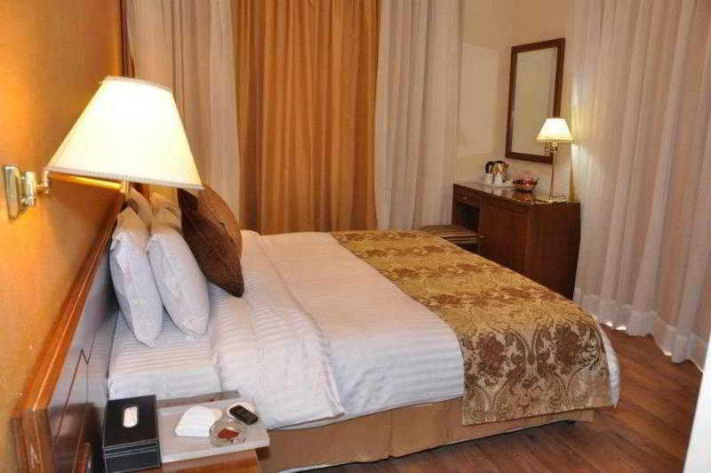 Orient Prince Hotel Beirut Exterior foto